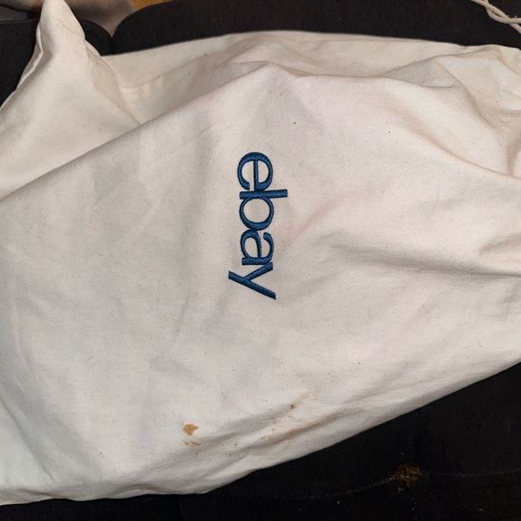 Celine Vertical Mini Cabas Triomphe Excellent condition with strap authentic - Picture 7 of 13